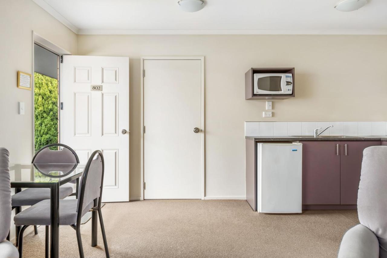 Bk'S Chardonnay Motor Lodge Masterton Esterno foto