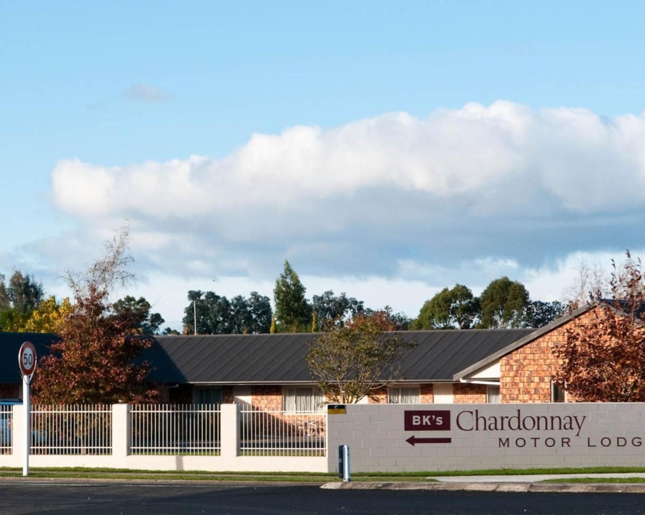 Bk'S Chardonnay Motor Lodge Masterton Esterno foto